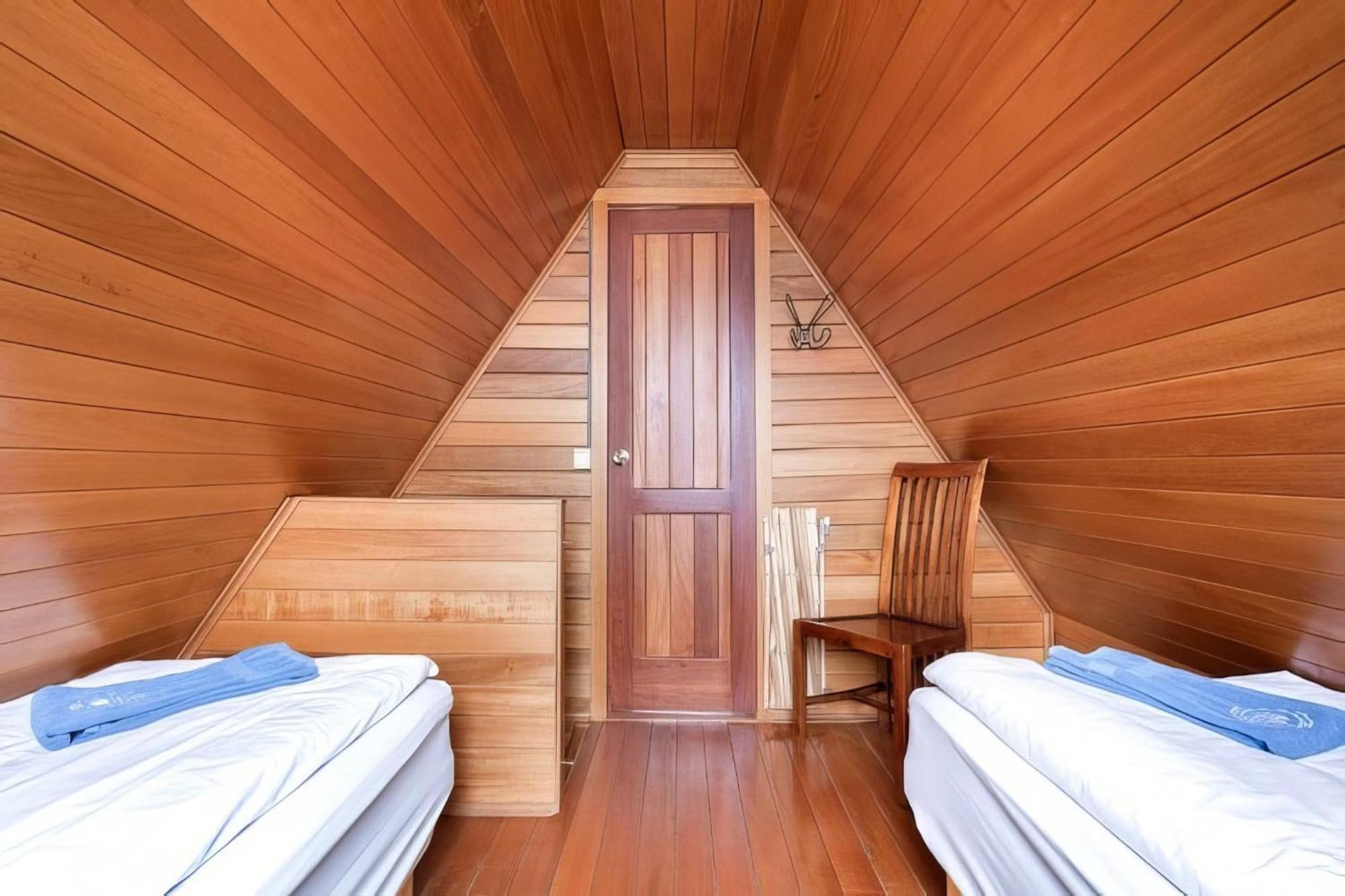 Mjoeyri Travel Homes * Eskifjorthur